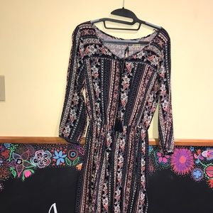 HOLLISTER PATTERNED DRESS